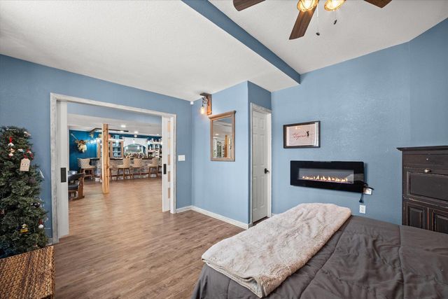 139 Legend COURT, Wales, WI 53183