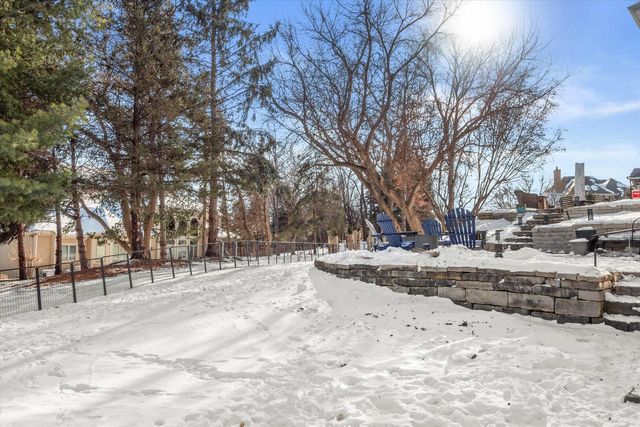 139 Legend COURT, Wales, WI 53183