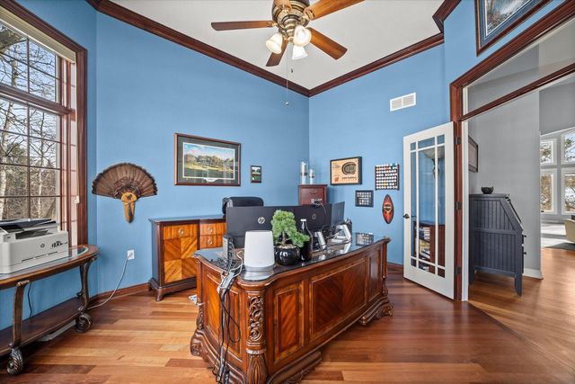 139 Legend COURT, Wales, WI 53183