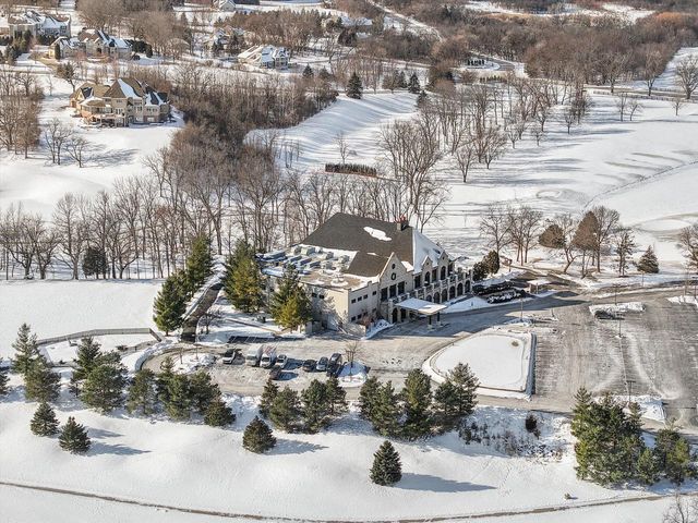 139 Legend COURT, Wales, WI 53183