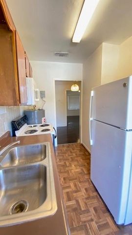 4305 Bell Street 4, Houston, TX 77023