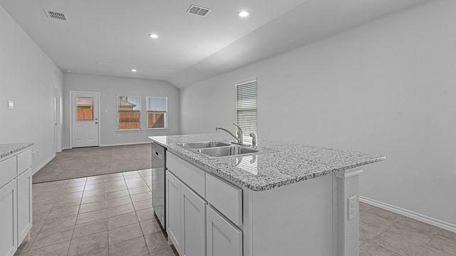 652 SHADED GROVE Drive, Denton, TX 76259