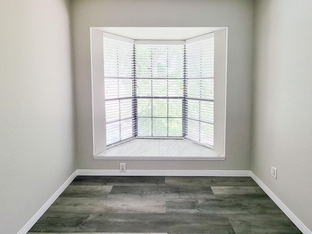 2220 Bering Drive 12, Houston, TX 77057