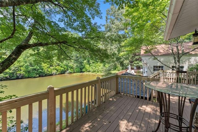 169 Magnificent Way, Cleveland, GA 30528