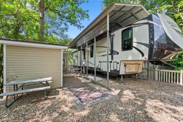 169 Magnificent Way, Cleveland, GA 30528