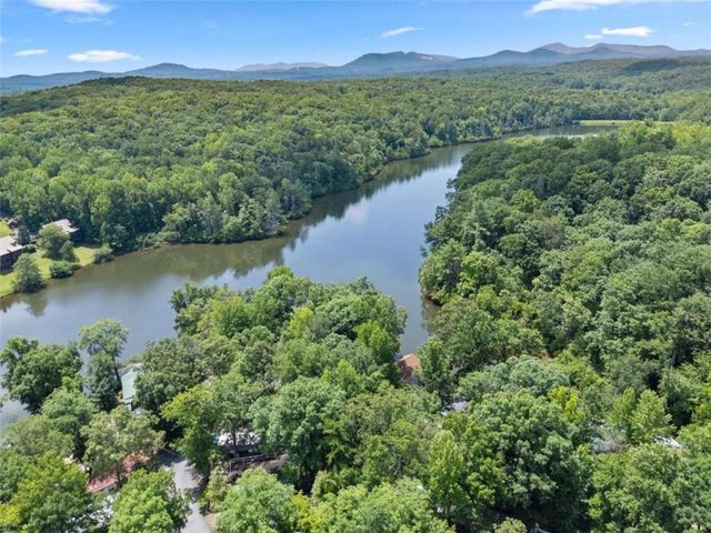 169 Magnificent Way, Cleveland, GA 30528