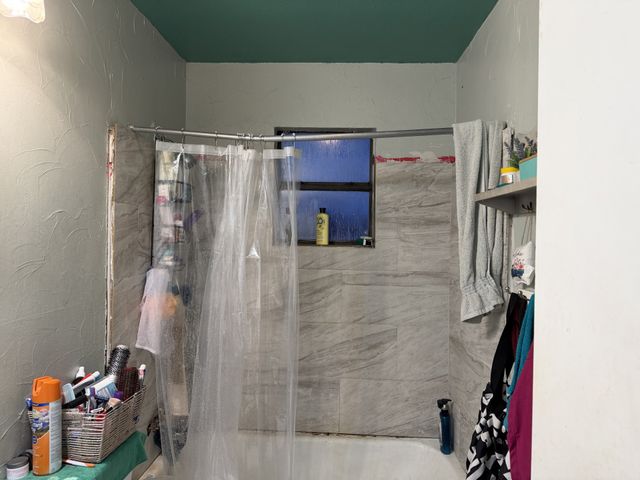 1032 W Oak Street A, Weatherford, TX 76086