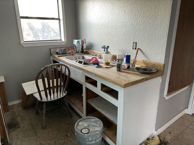 1032 W Oak Street A, Weatherford, TX 76086