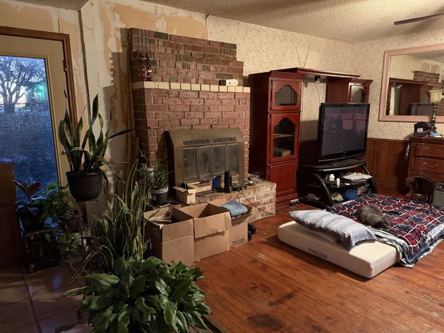 1032 W Oak Street A, Weatherford, TX 76086