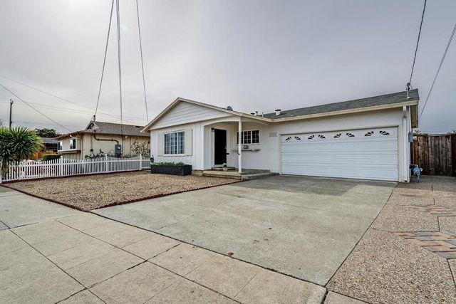 24825 24825 Santa Clara St, Hayward, CA 94544