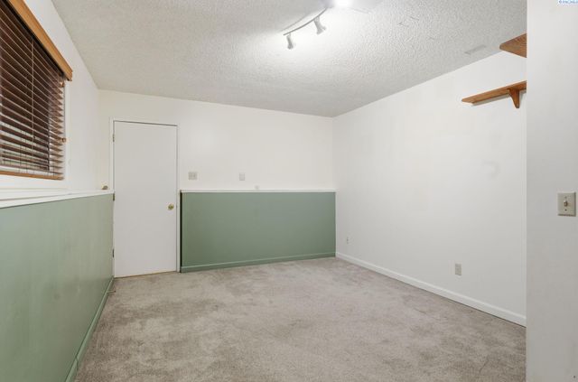 1748 Duluth St., Richland, WA 99354