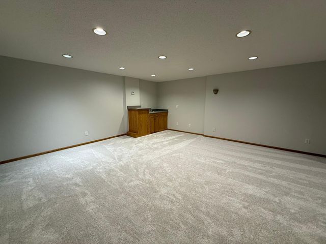 9828 Greenspruce Avenue N, Brooklyn Park, MN 55443