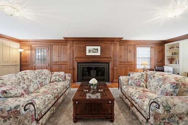 81 William Street, Worcester, MA 01609