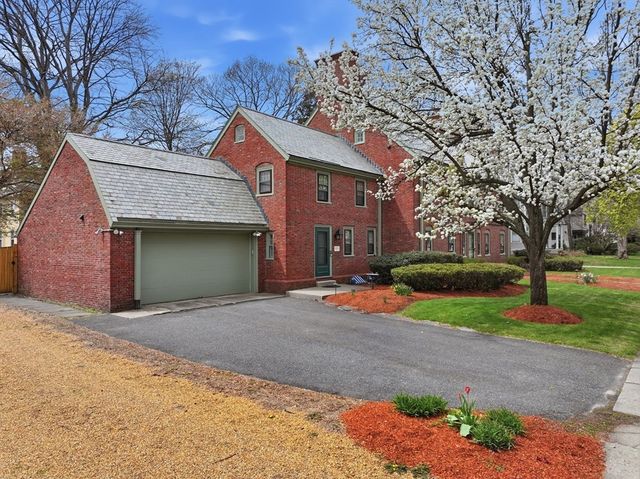 81 William Street, Worcester, MA 01609