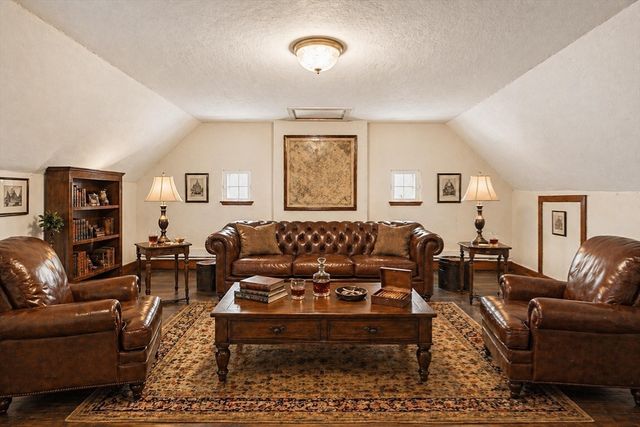 81 William Street, Worcester, MA 01609