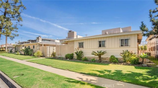 10636 Crenshaw Blvd, Inglewood, CA 90303
