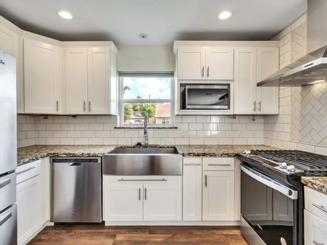 2103 Longhorn Drive, Houston, TX 77080