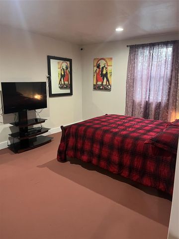 1111 Belaya Lane, Houston, TX 77090