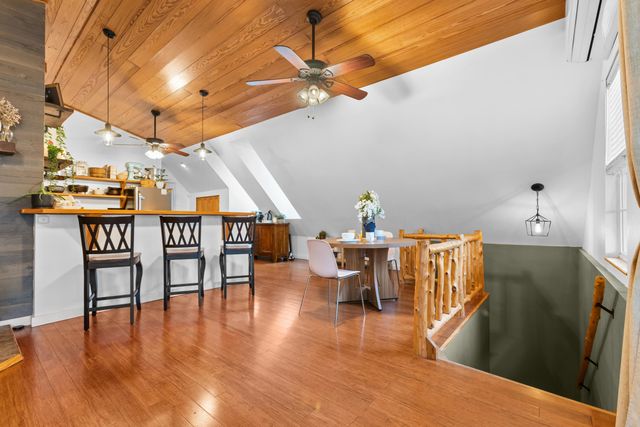 499 Black Coyote Trail, Galena, MO 65656