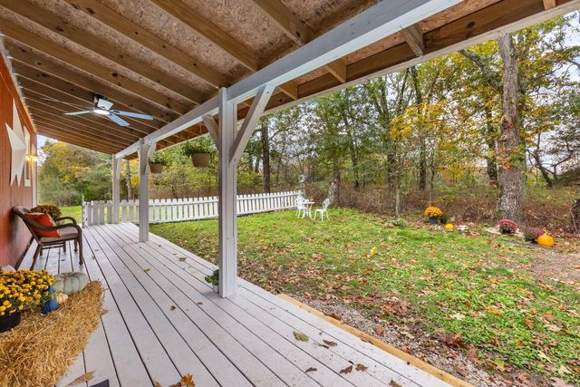 499 Black Coyote Trail, Galena, MO 65656