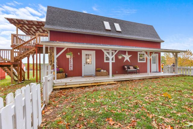 499 Black Coyote Trail, Galena, MO 65656