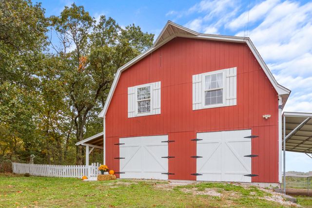 499 Black Coyote Trail, Galena, MO 65656