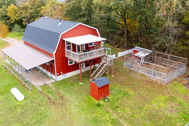 499 Black Coyote Trail, Galena, MO 65656
