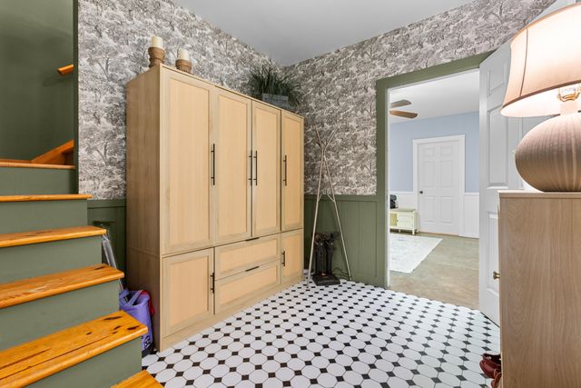 499 Black Coyote Trail, Galena, MO 65656