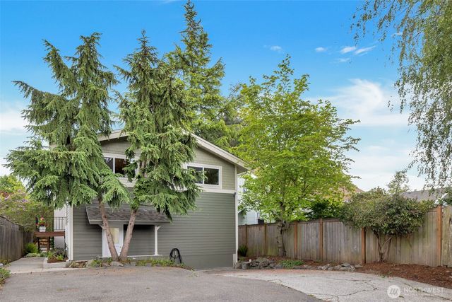 7727 27th Avenue NW, Seattle, WA 98117