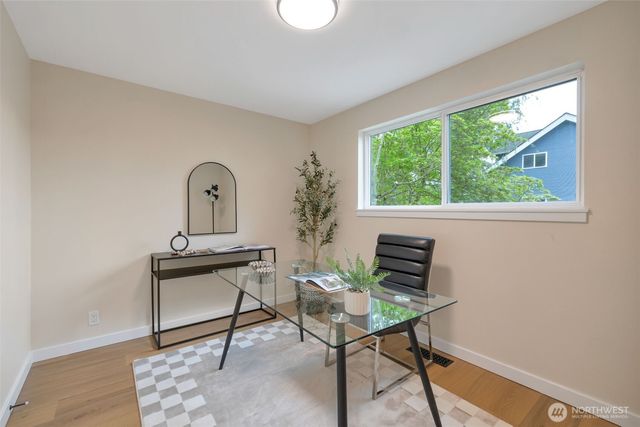 7727 27th Avenue NW, Seattle, WA 98117
