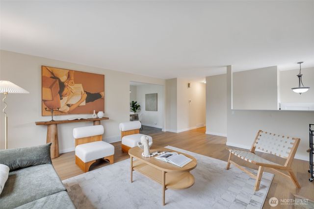 7727 27th Avenue NW, Seattle, WA 98117