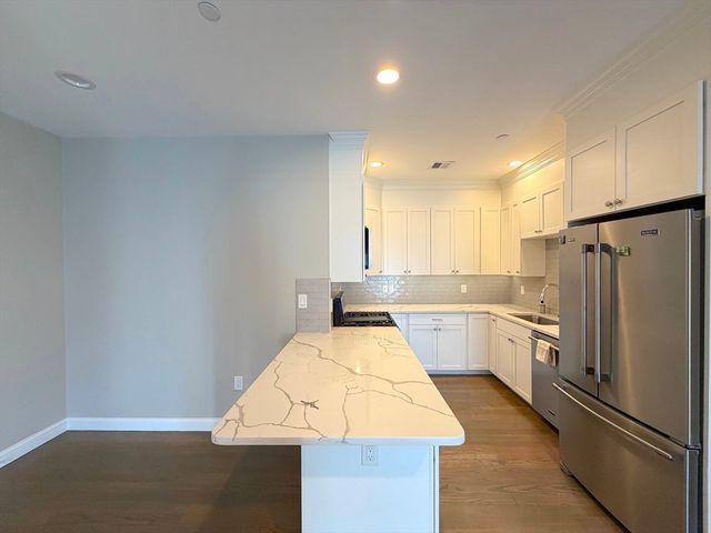 966 Hyde Park Ave 202, Boston, MA 02136