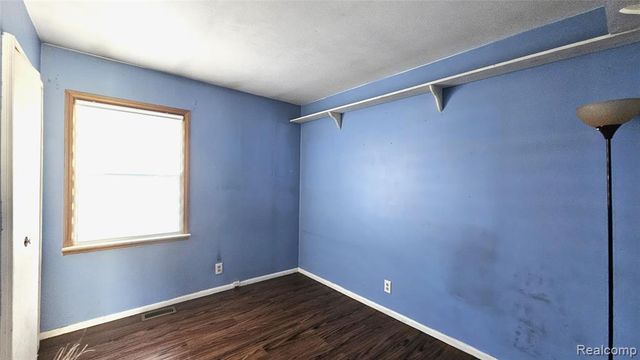 466 Lyon Boulevard, South Lyon, MI 48178