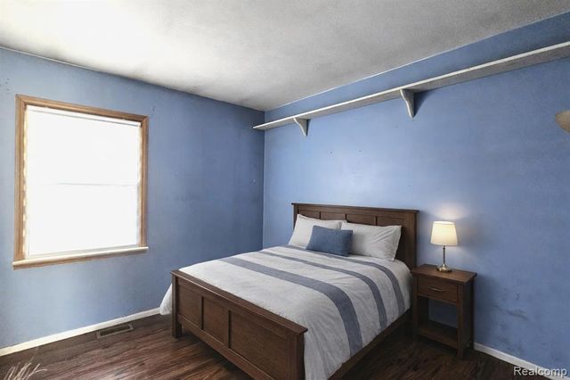 466 Lyon Boulevard, South Lyon, MI 48178