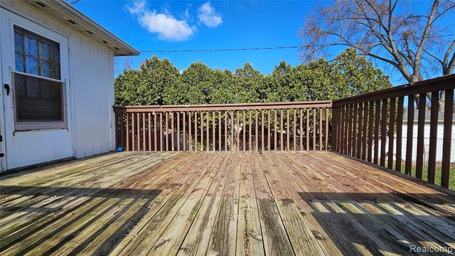 466 Lyon Boulevard, South Lyon, MI 48178