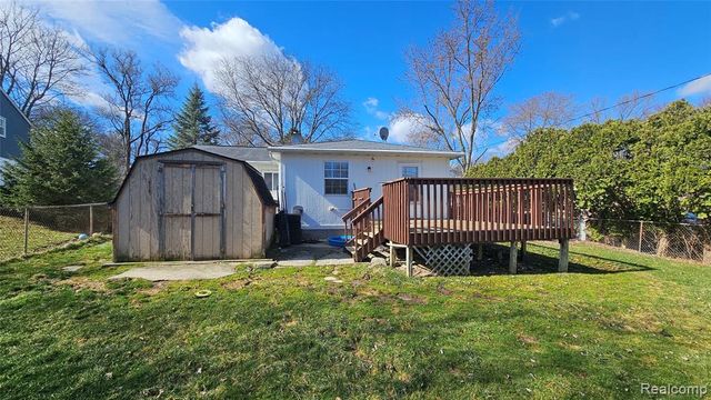 466 Lyon Boulevard, South Lyon, MI 48178