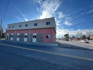 670 Washington St, Attleboro, MA 02703