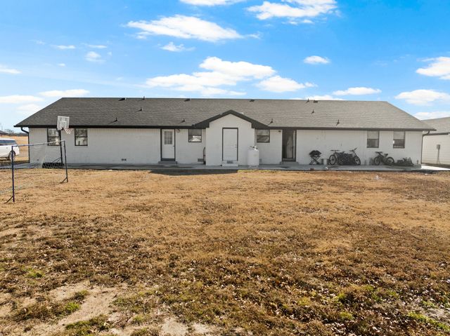 236 County Road 2391, Pickton, TX 75471