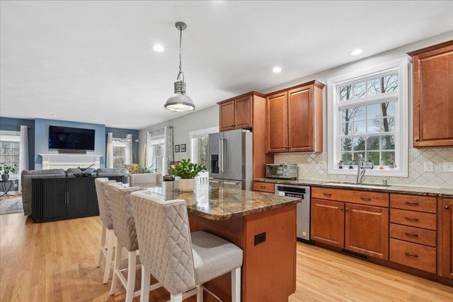 71 Overlook Drive, Dunbarton, NH 03046