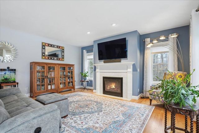 71 Overlook Drive, Dunbarton, NH 03046