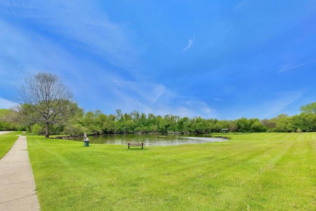 1410 N Scully Drive, Mchenry, IL 60050