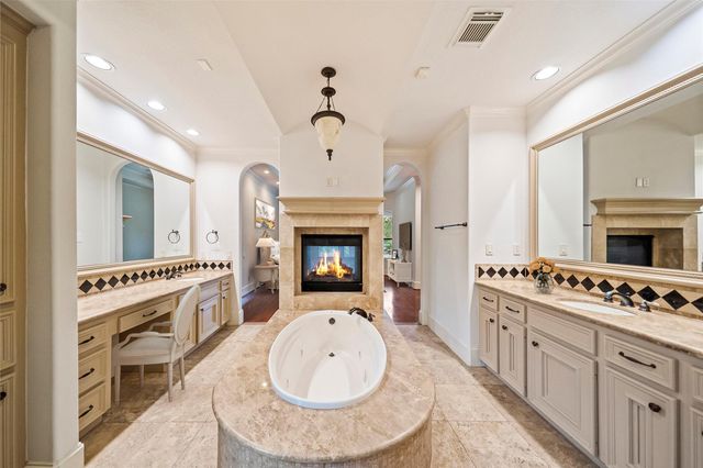 14302 Heidi Oaks Lane, Humble, TX 77396