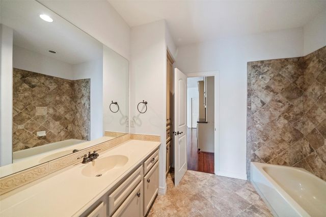 14302 Heidi Oaks Lane, Humble, TX 77396