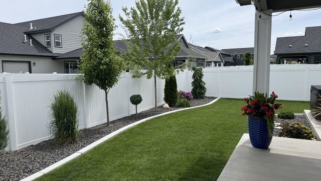 1798 N Snoqualmie Rd, Liberty Lake, WA 99019
