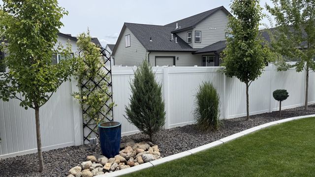 1798 N Snoqualmie Rd, Liberty Lake, WA 99019
