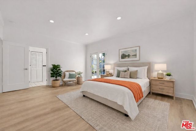 205 S Canon Drive, Beverly Hills, CA 90212