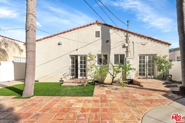 205 S Canon Drive, Beverly Hills, CA 90212