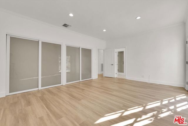 205 S Canon Drive, Beverly Hills, CA 90212