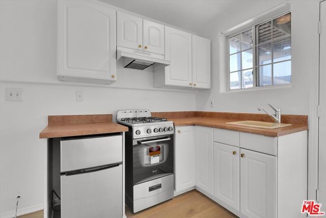 205 S Canon Drive, Beverly Hills, CA 90212