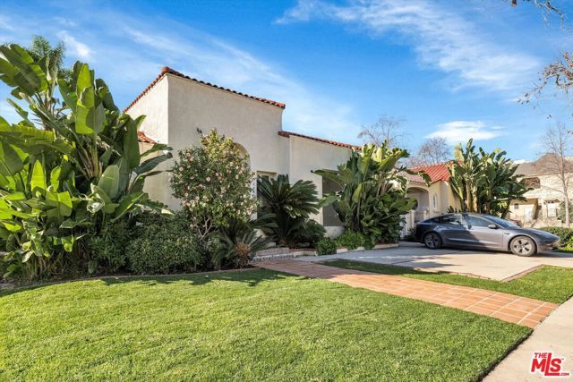 205 S Canon Drive, Beverly Hills, CA 90212